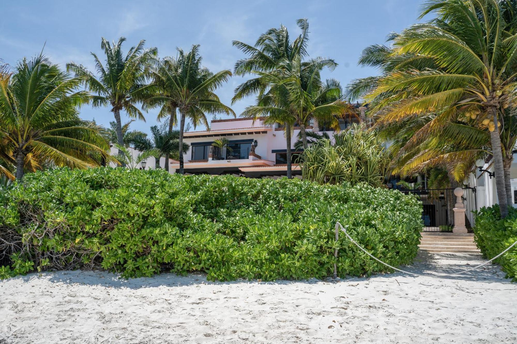 Villa Albatros Oceanfront Luxury Hotelzone Канкун Экстерьер фото